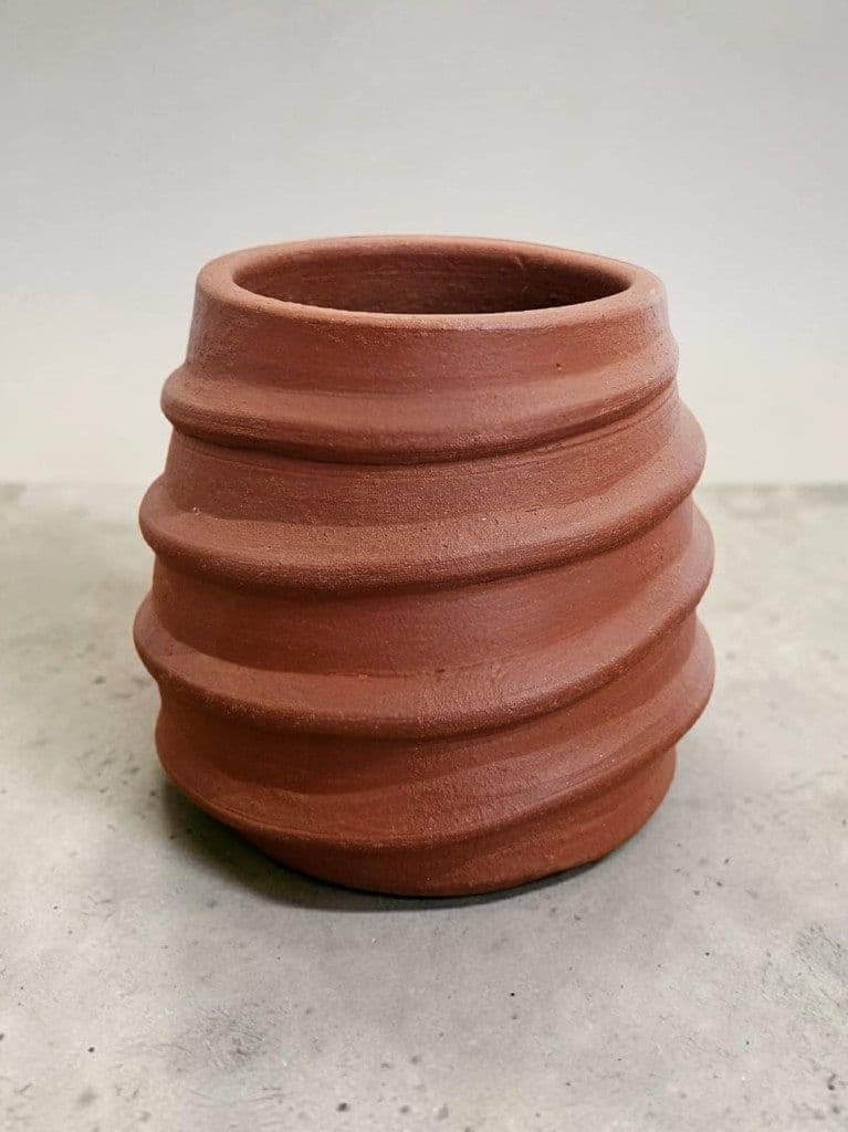 Wavy Ridge Pot
